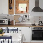 6 Person In Alsvag-by Traum Gisloy